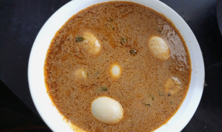 how to make egg curry