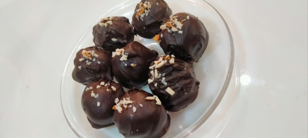 TASTY CHOCOLATE BALLS RECIPE!