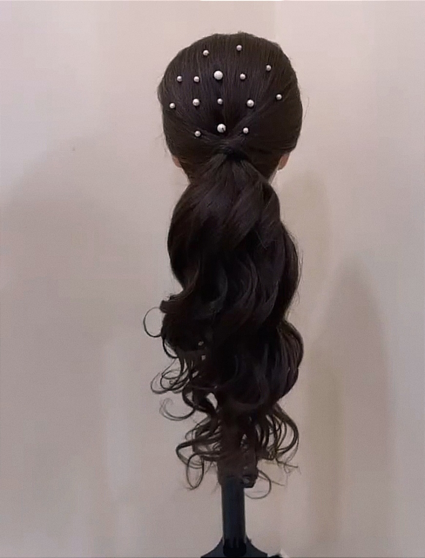 DIFFERENT MODERN HAIRSTYLES MADE ON DUMMY!