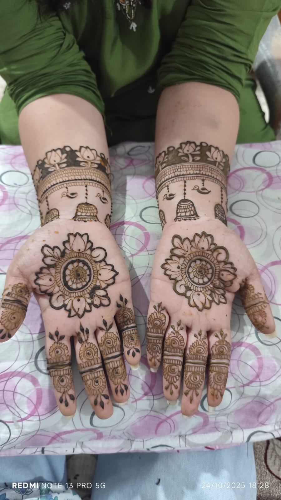 Mehendi art