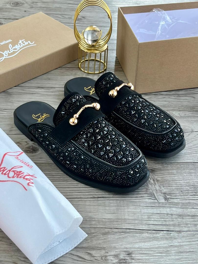 I make Amazing Slippers and Shoes