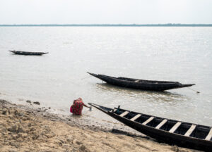 Coastal Lives, Endless Struggles
