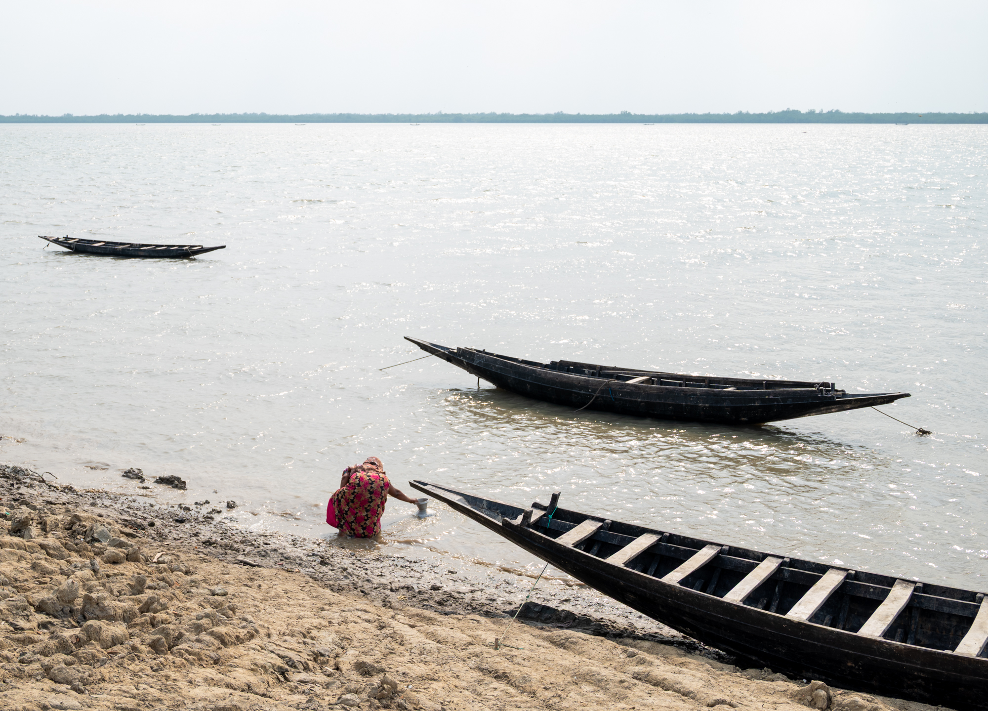 Coastal Lives, Endless Struggles