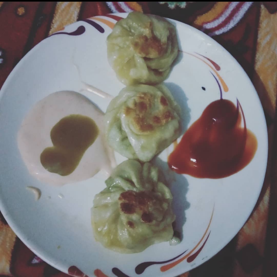 HOT AND SPICY MOMOS