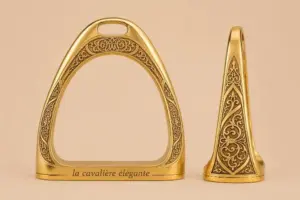 Engraved Gold Stirrups β La CavaliΓ¨re ΓlΓ©gante
